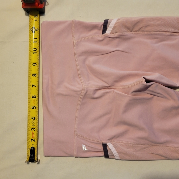 Fabletics - Trinity Mid-rise Pocket Crop Lehgings - Picture 3 of 3